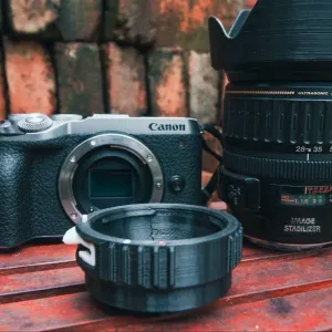 Canon EF to Canon M adapter with locking Pin