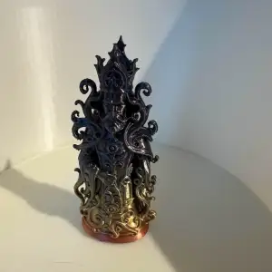 Gothic chess - King