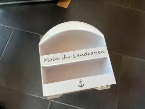 Rettungsringhalter mit Ablagen