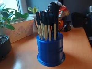 Rotating make up brushes holder for Your Love