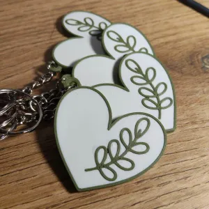 Leaf heart keychain