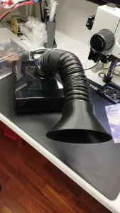 Suction nozzle for fume extractor