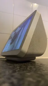 Amazon Show 8 Stand + Bumper