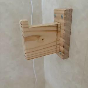 折りたたみタオル掛けを浮かせて壁に収納!他にも色々、引っ掛けて!!