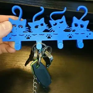 Key hanger with kittens