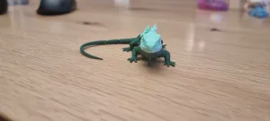 Articulated Iguana Prin in place flexi fidget