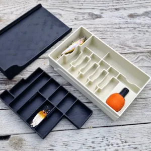 Large two-compartment tackle box