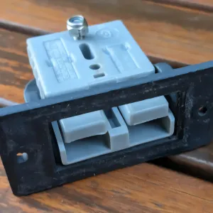 Anderson Plug Flush Mount