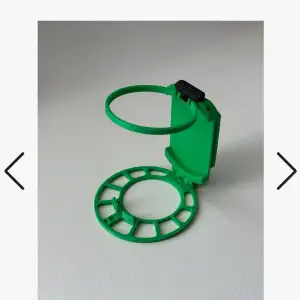 Belt cup holder