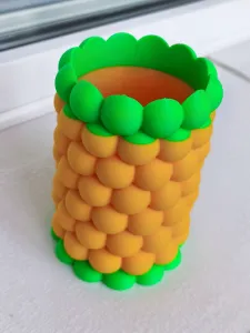 Berry-Inspired Bubble Pen & Pencil Holder