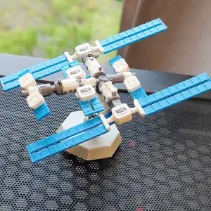 天宫空间站微缩摆件