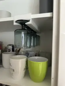 Cupboard Glas holder