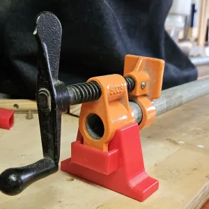 Pony pipe clamp stands
