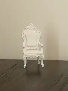 豪华雕花椅子 贵族椅子