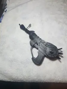 ray gun from C.O.D Black-Ops