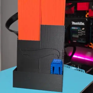 Hotwheels Track Organizer holds up to 44 tracks