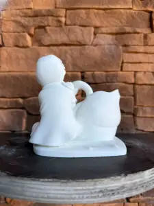 Table figurine