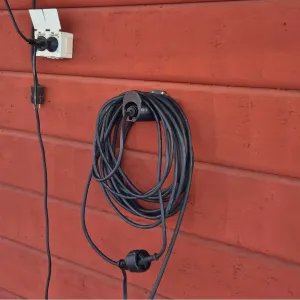 Electric cable holder (engine heater cable)