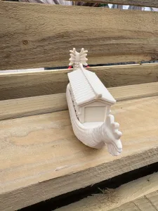 Dragon House Boat