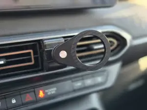 Dacia Jogger 17 mm Ball Mount / Phone Holder