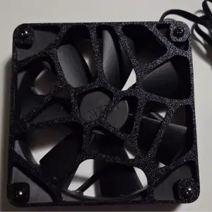 120mm fan grill voronoi design