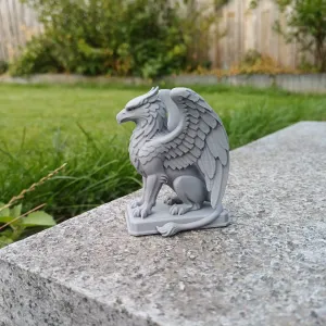 Regal Griffin – Sentinel of the Skies