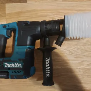 Makita HR166 Dust Collector Adapter (198362-9)