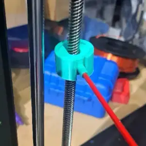 z axis screw & rod spray nozzle and splash guard
