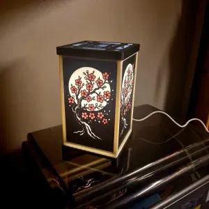 Hana‑Akari Lamp (花あかり)