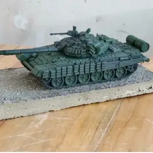 T-72B Main Battle Tank 🪖 Tanque de Combate T-72B