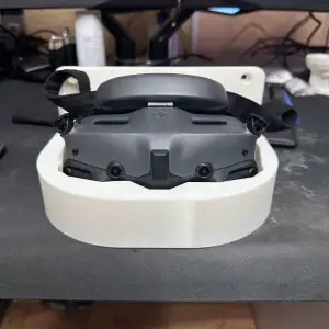 Dji googles G3 wall mount + charging cable hole