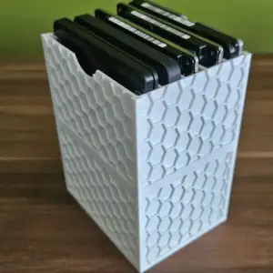Storage box for 5 pieces of 2.5" SSD/HDD
