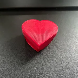 Foldable heart box
