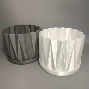Simple flowerpot - integrated pot holder