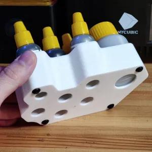 Jim Scale Paint Holder