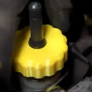 крышка бочка сцепления opel easytronic для прокачки