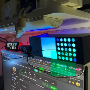 Monitor rack
