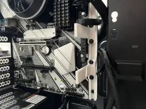 GPU Adjustable support