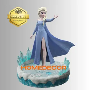Elsa from Frozen with base