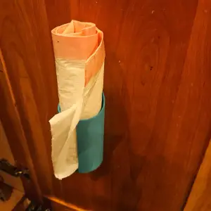 Garbage bag dispenser
