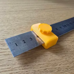 Linealanschlag für Metalllineale (30mm x 1mm)