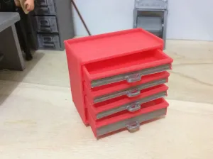 Rolling Toolchest (1:18 scale)