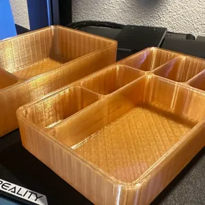 Desk stackable sorting trays for small accessories