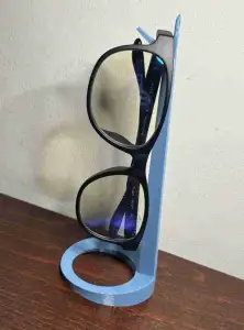 Simple glasses holder - Stand with an essential design