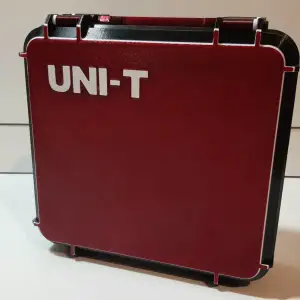 UNI-T UT300 box