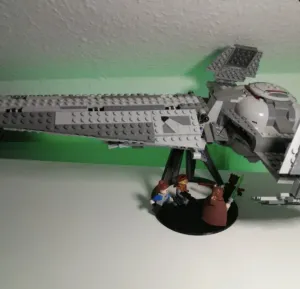 STAND FOR LEGO DARTH MAUL’S SITH INFILTRATOR STAR WARS (SET