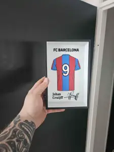 FC Barcelona Johan Cruijff jersey display