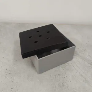 Sniff box - nosework training