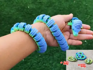 Cute Araticulated Knitted Snake Print in place. 3 models