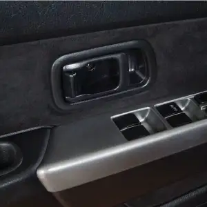 Anneau de porte Nissan Navara